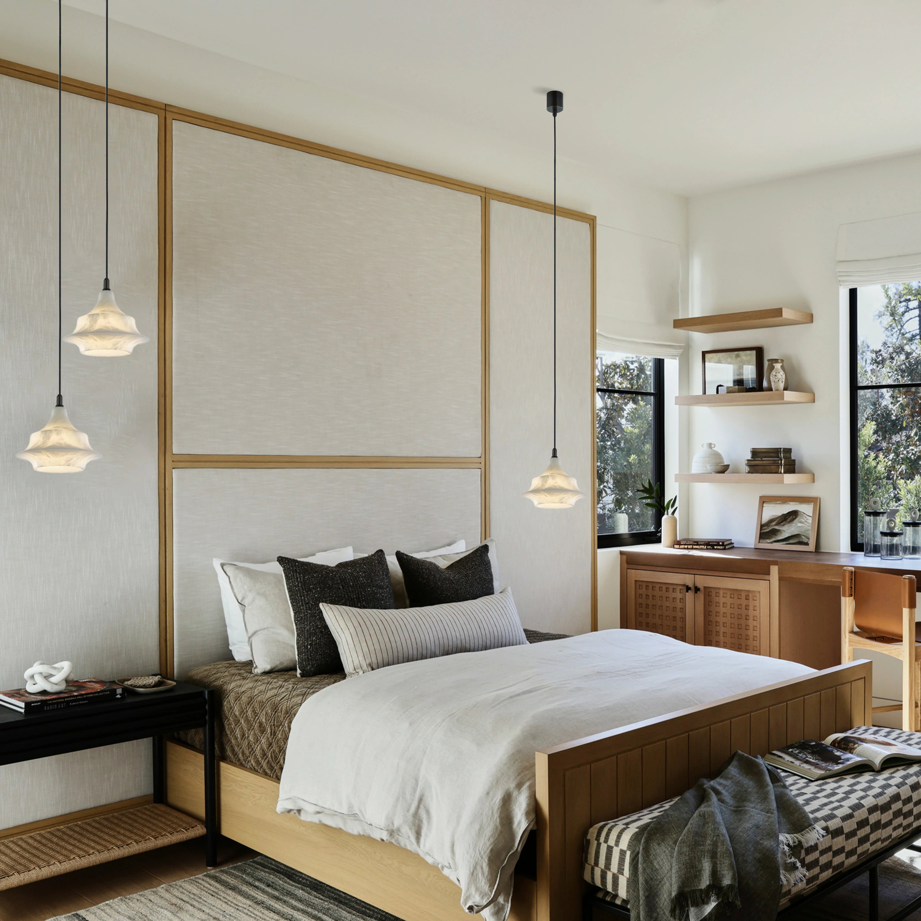 Bloom Alabaster Gleam Pendant 18cm D