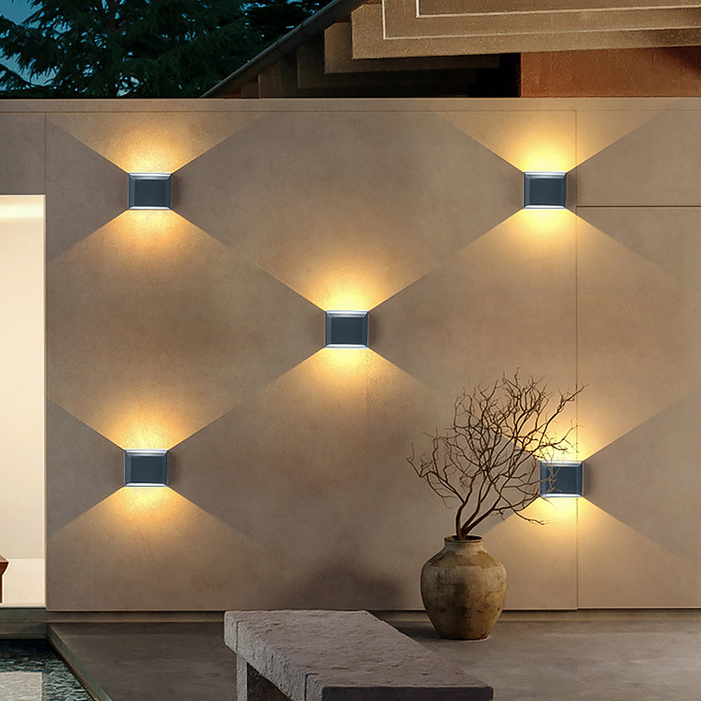 Beamweave Minimalist Outdoor Up Down Wall Light