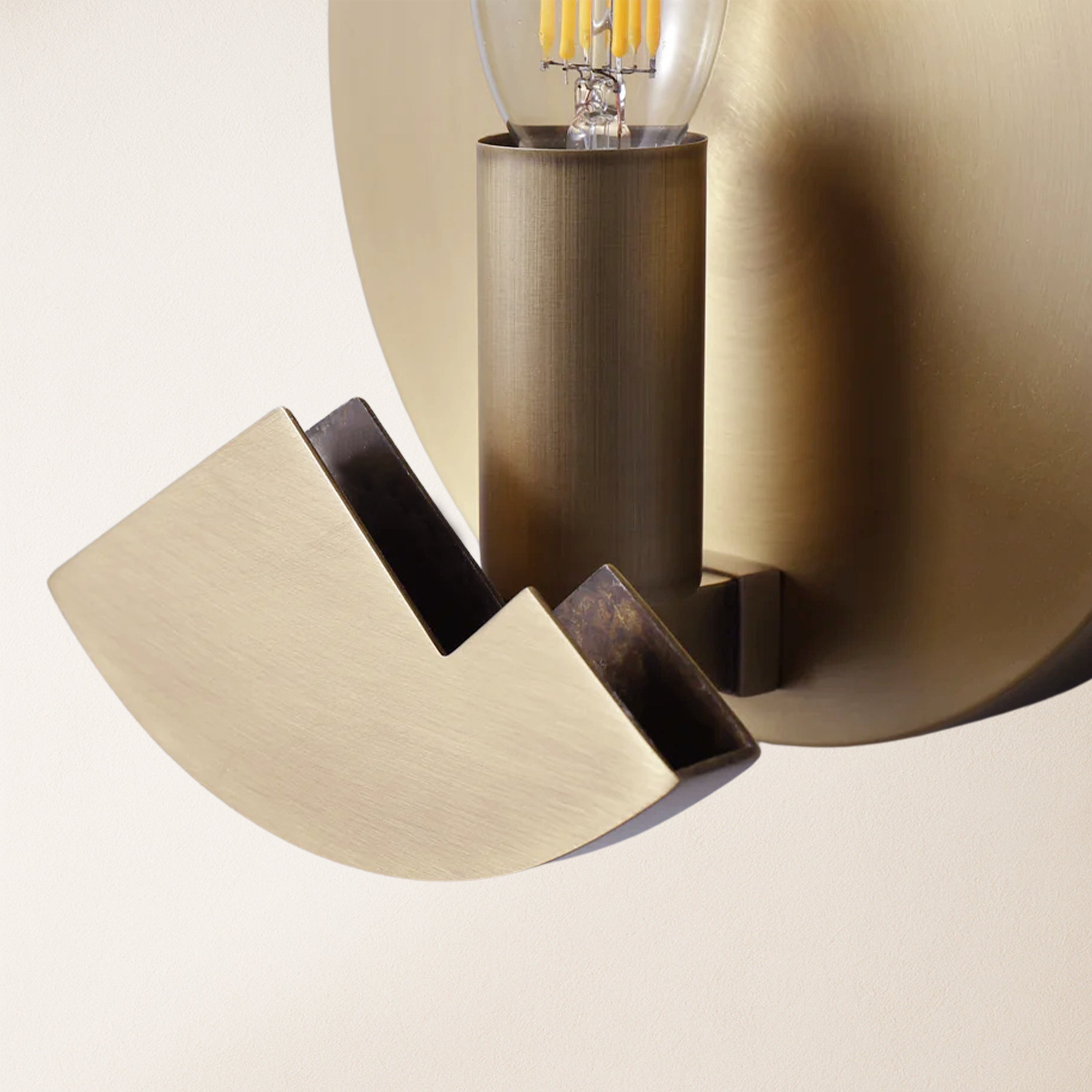 Egwent Alabaster Brass Sconce 20cm
