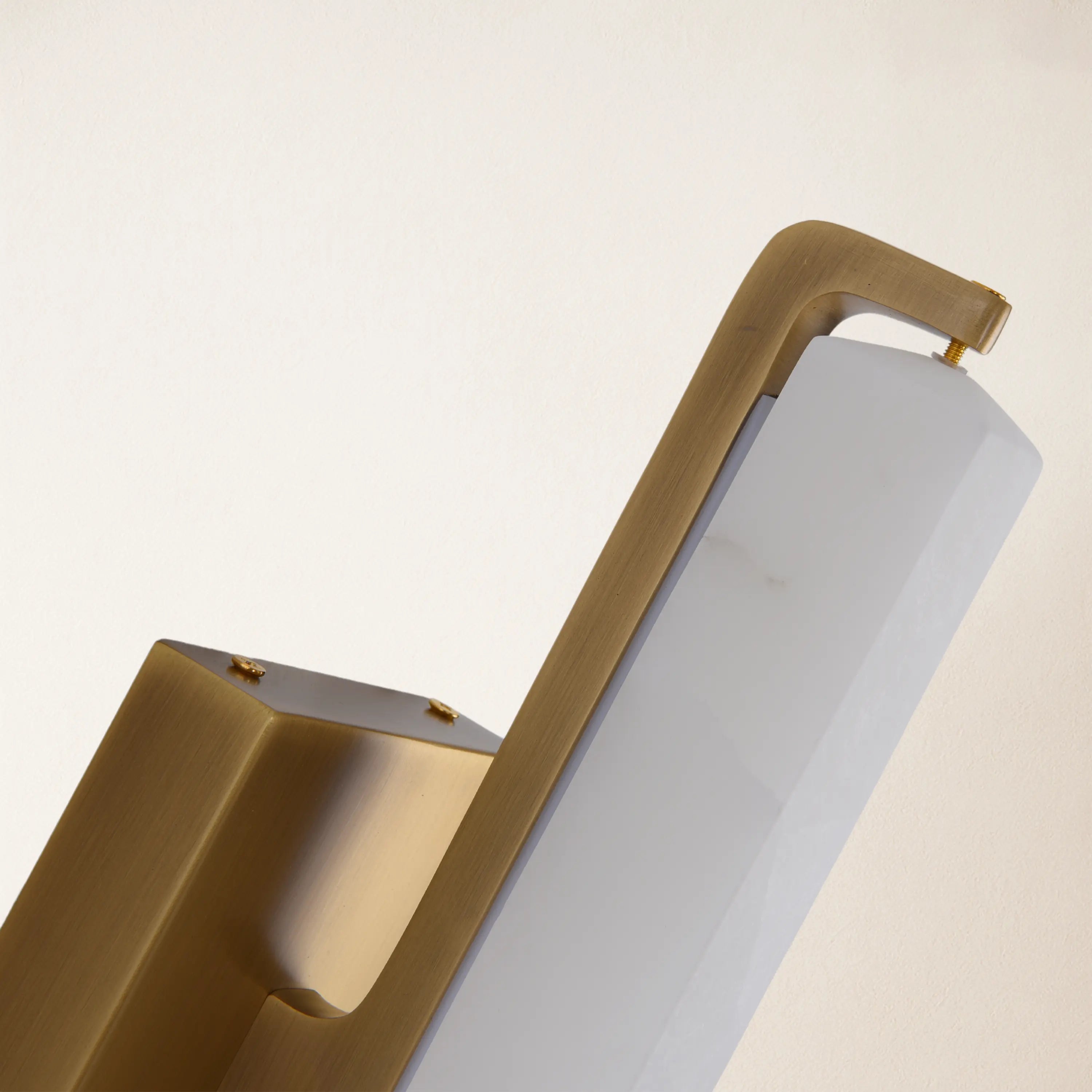 Clara Glow Alabaster Single Wall Sconce 48cm