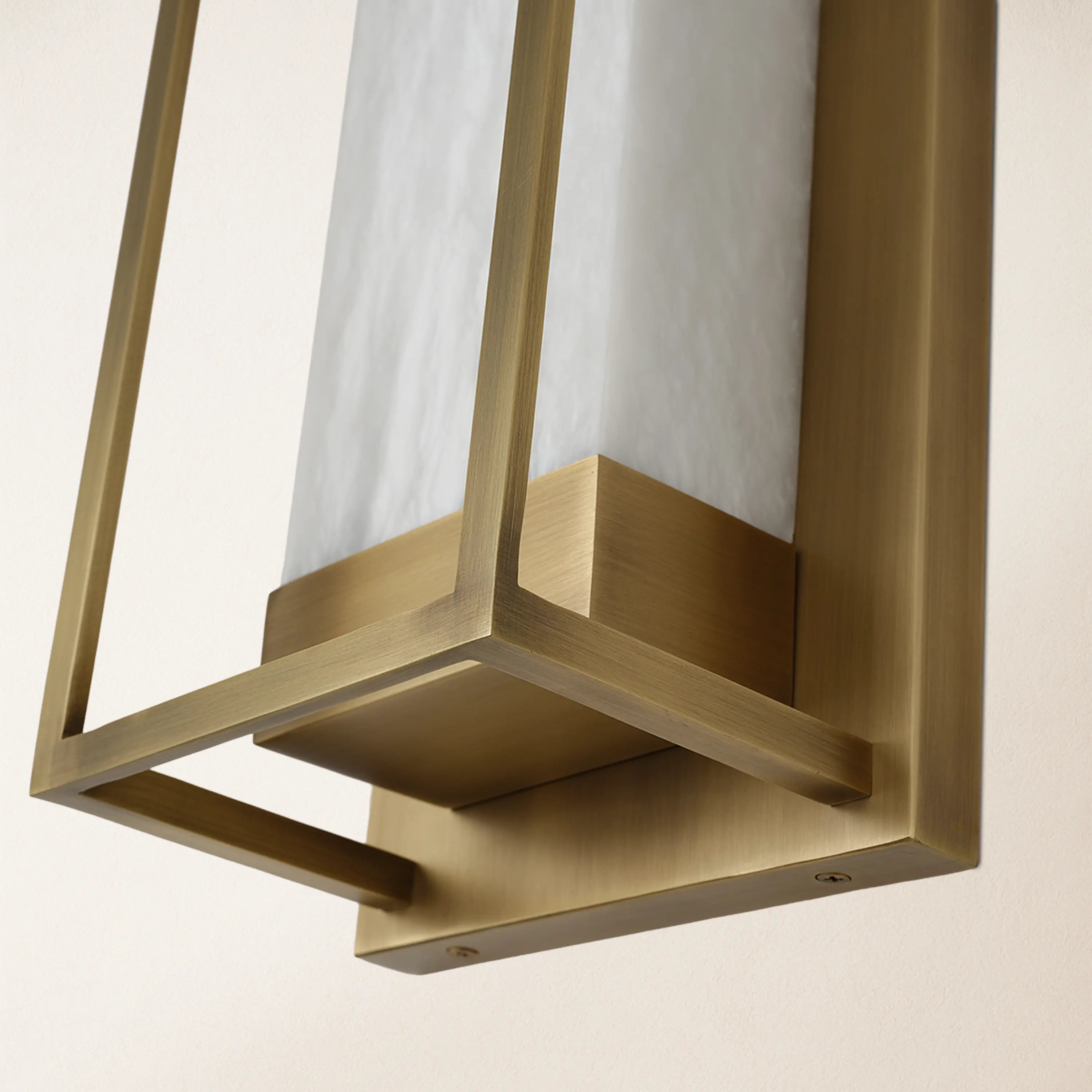 Bravura Alabaster Wall Sconce 16"H
