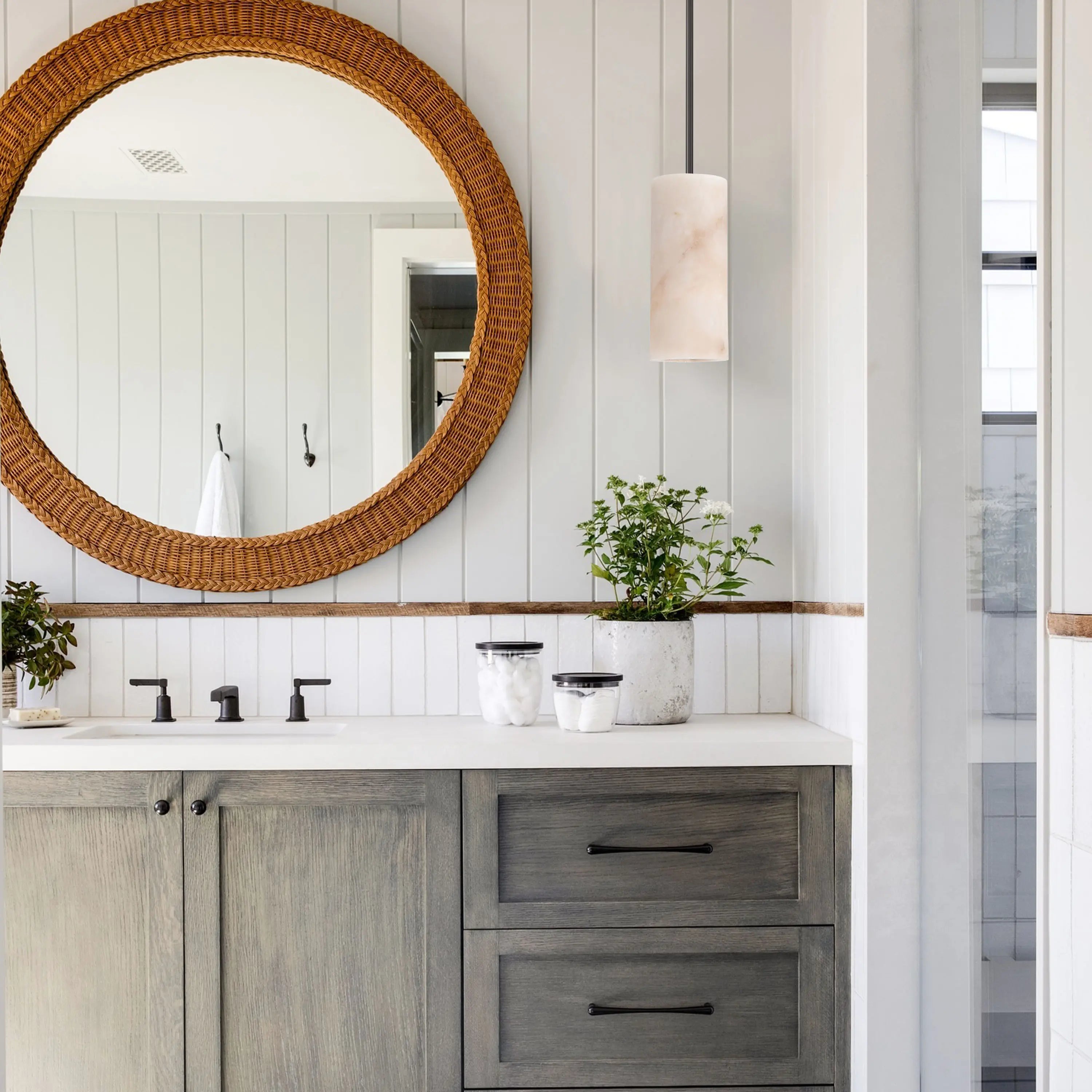 Arlo Alabaster Pendant Lights 10cm