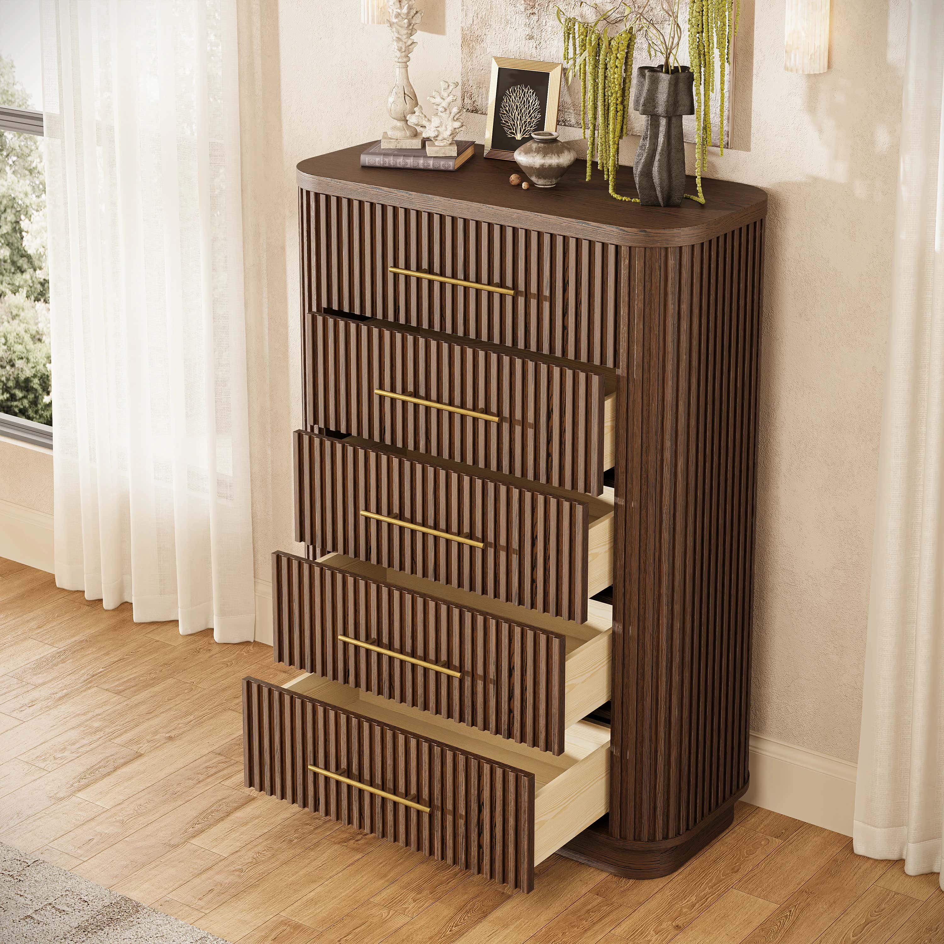 Sinclair Fluted 5-Drawer Chest 39"W