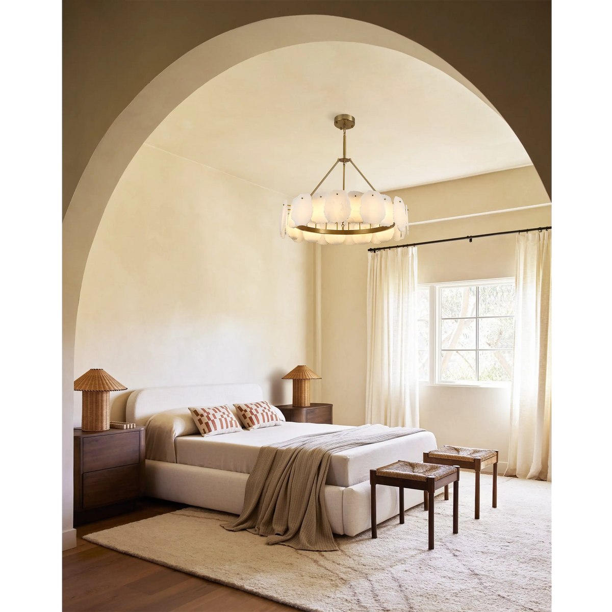 Moira Alabaster Round Chandelier 32"D
