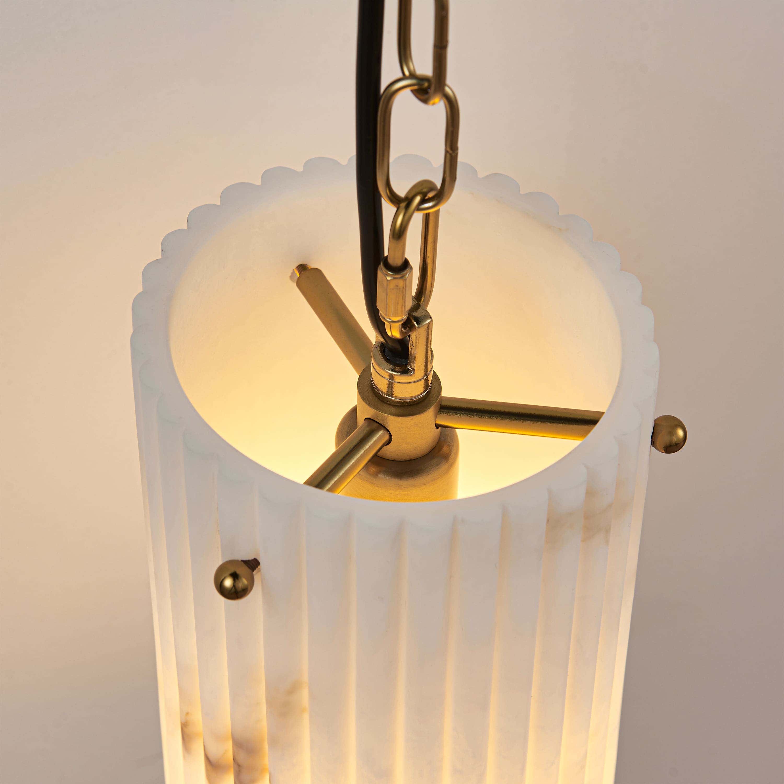 Luminare Resin Fluted Pendant 5"