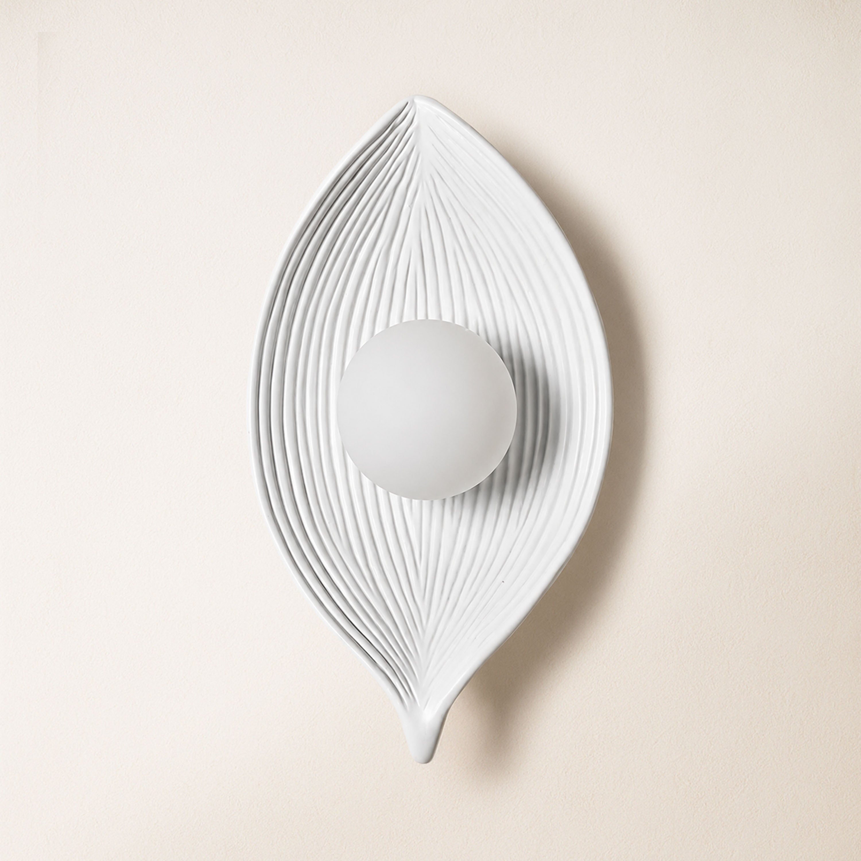 Sylvara Resin Leaf Wall Sconce