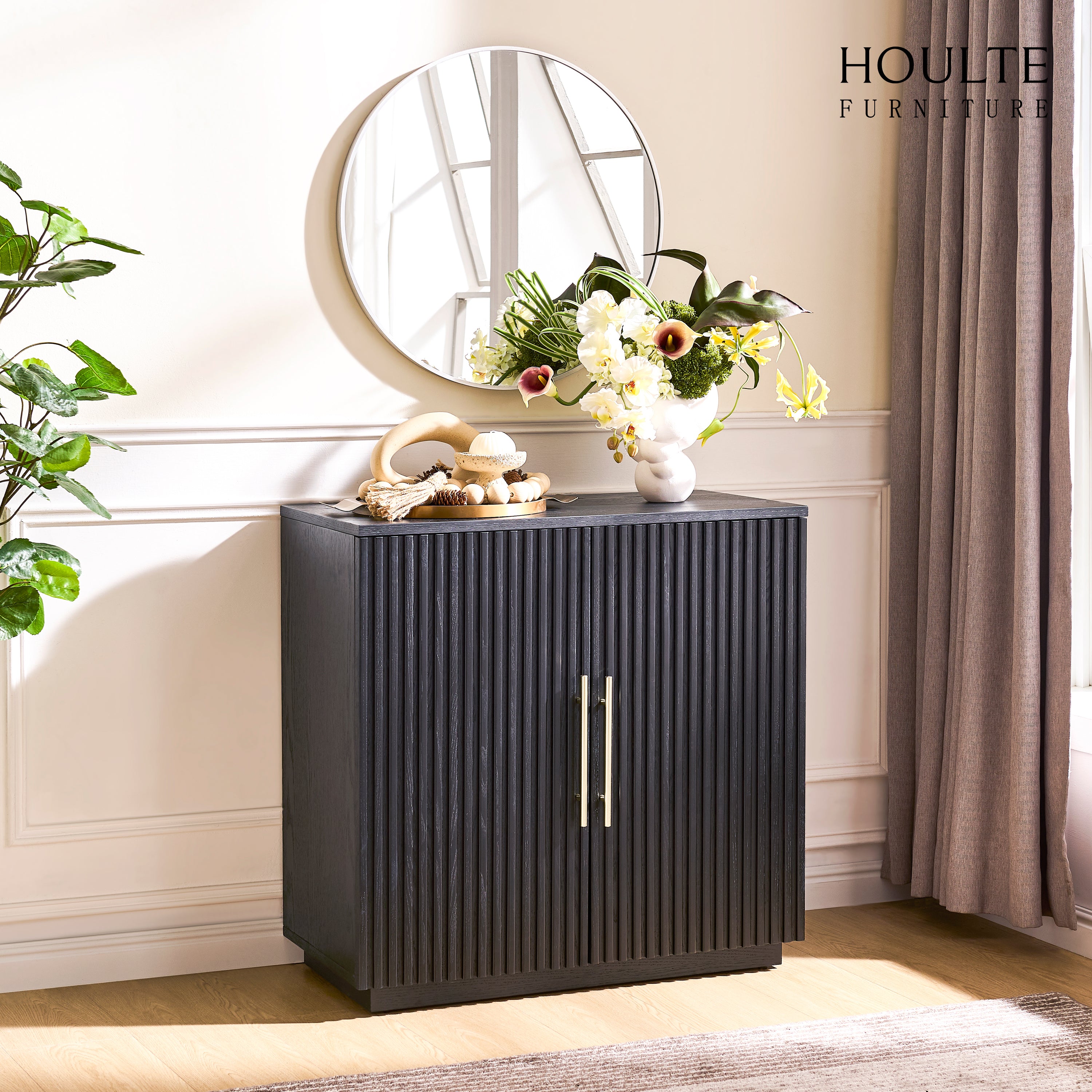 Holt 31.5″ Oak Cabinet