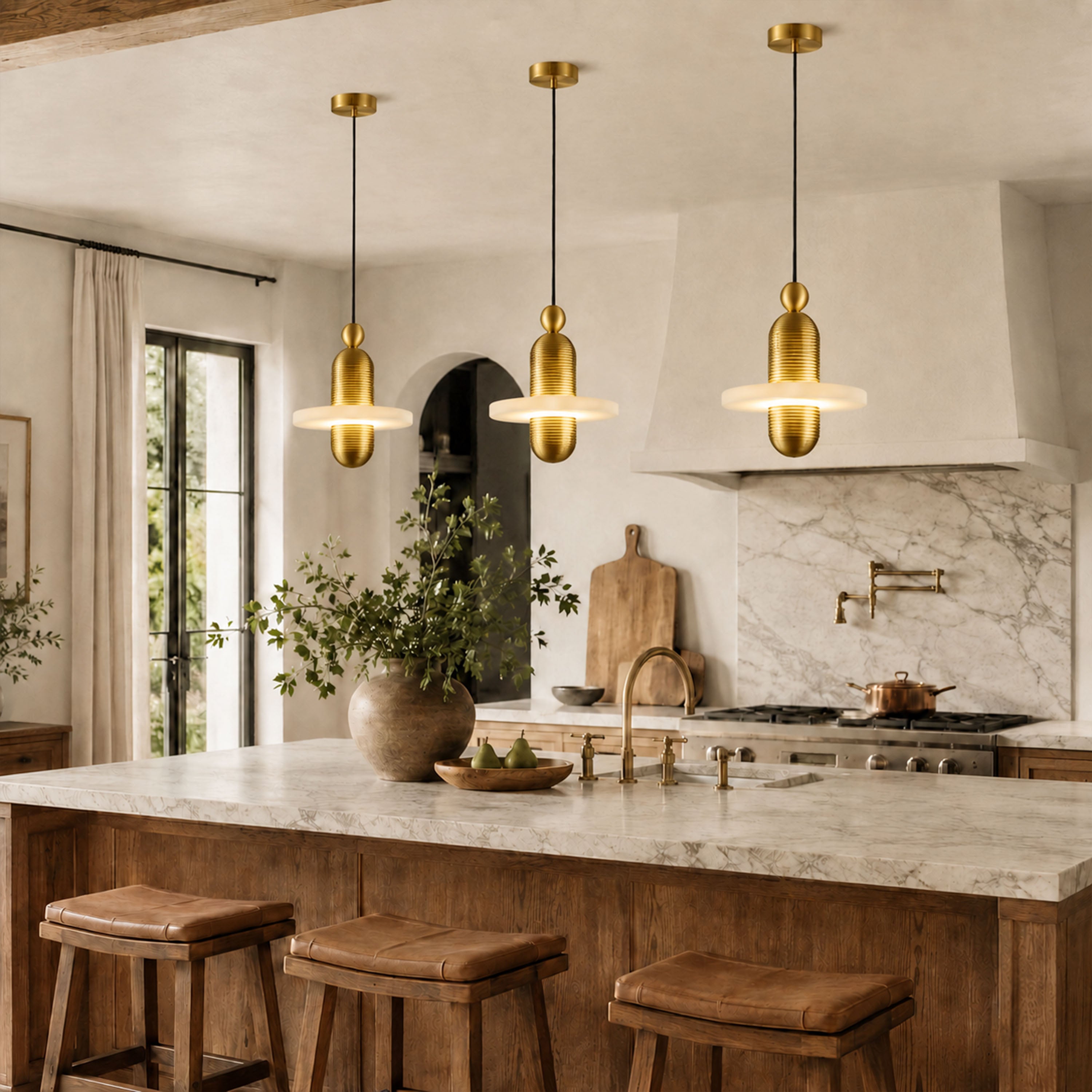 Median Mono Pendant Light
