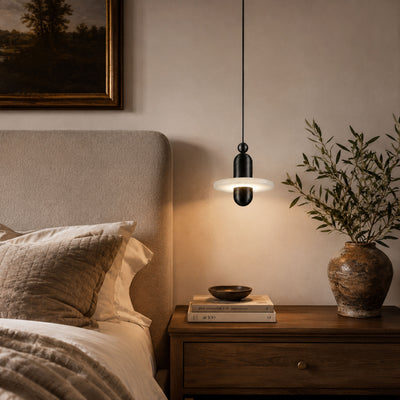 Median Mono Pendant Light