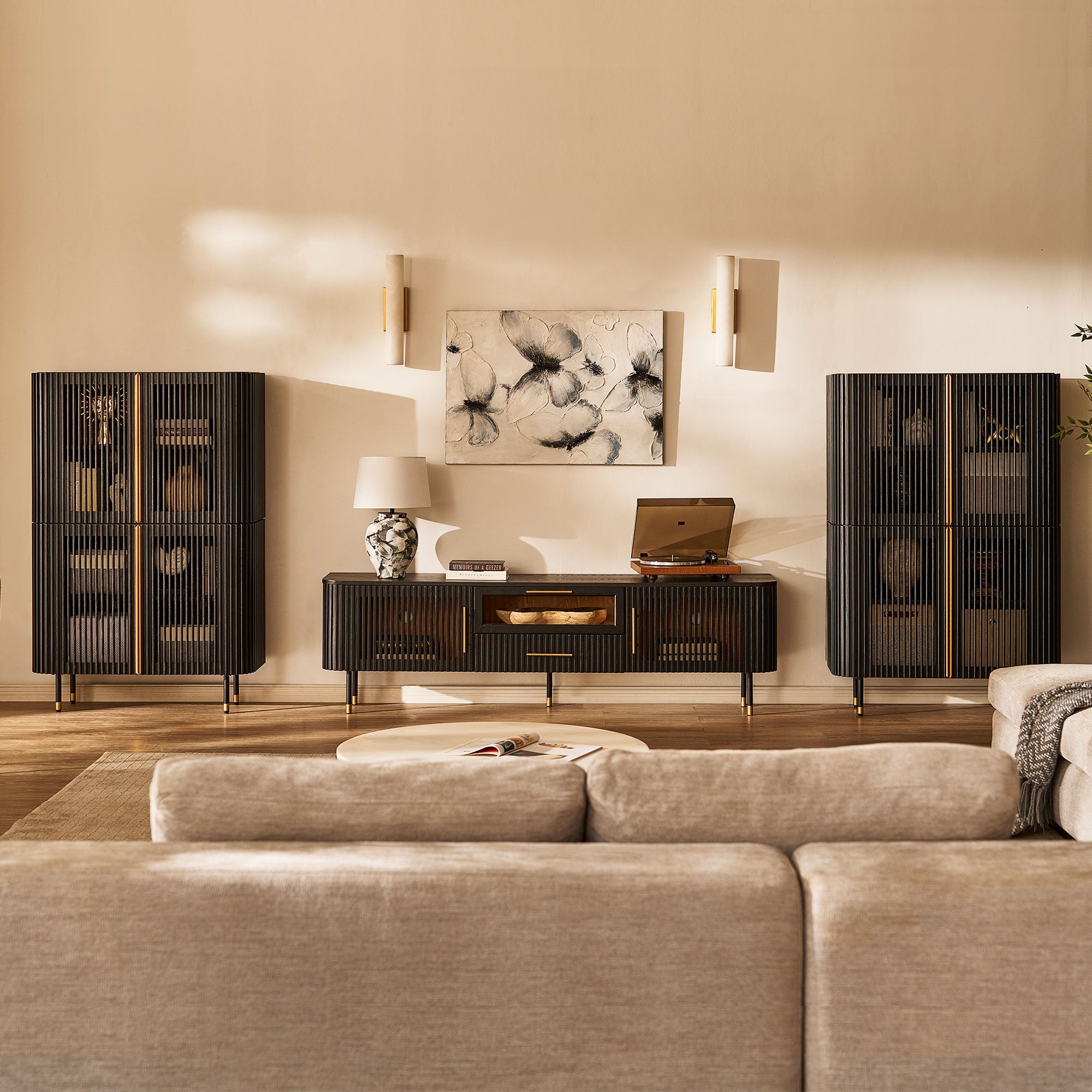 Ewan 39.4″ Oak Cabinet
