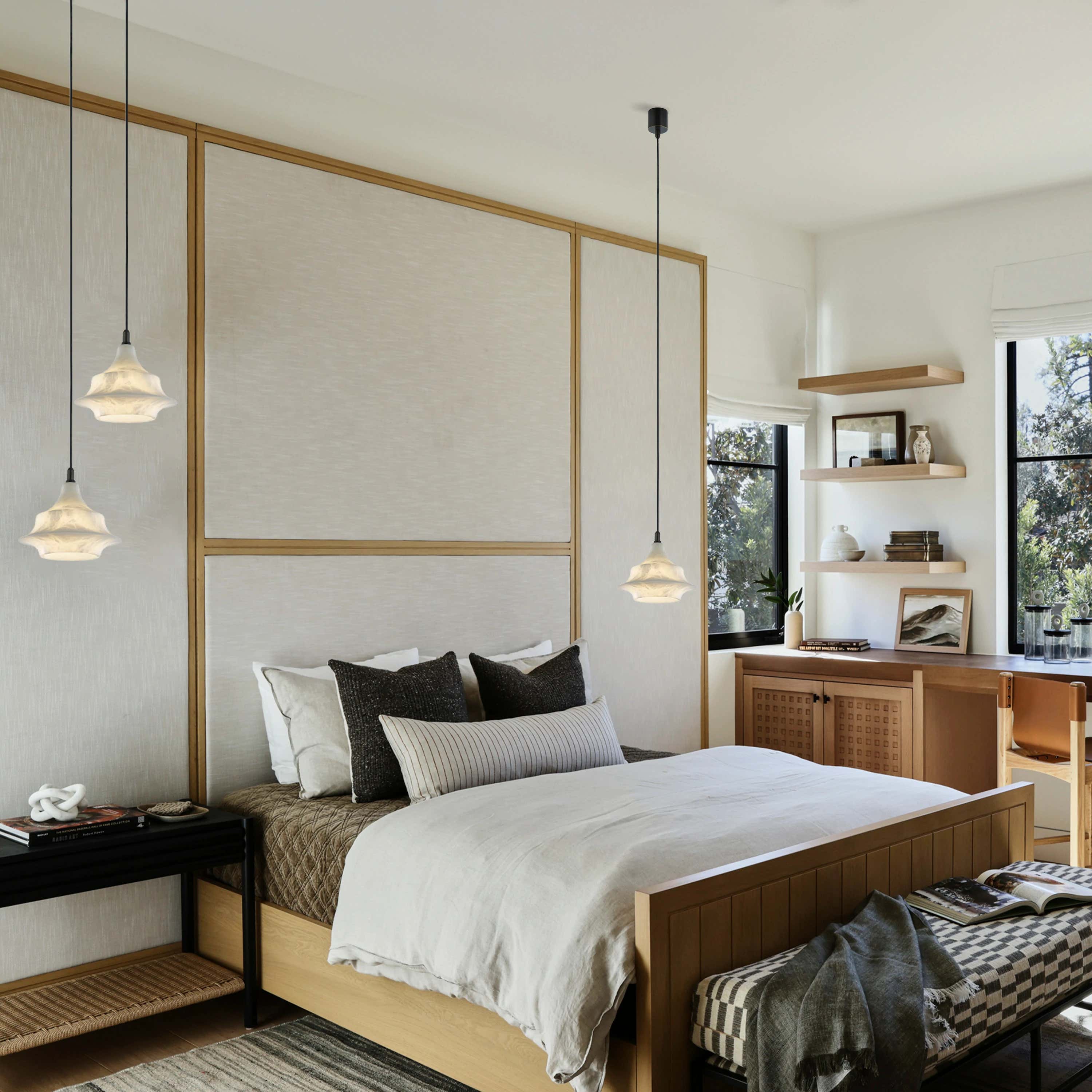 Bloom Alabaster Gleam Pendant 18cm D