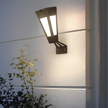 Terramur Metal LED Solar Outdoor Wall Light