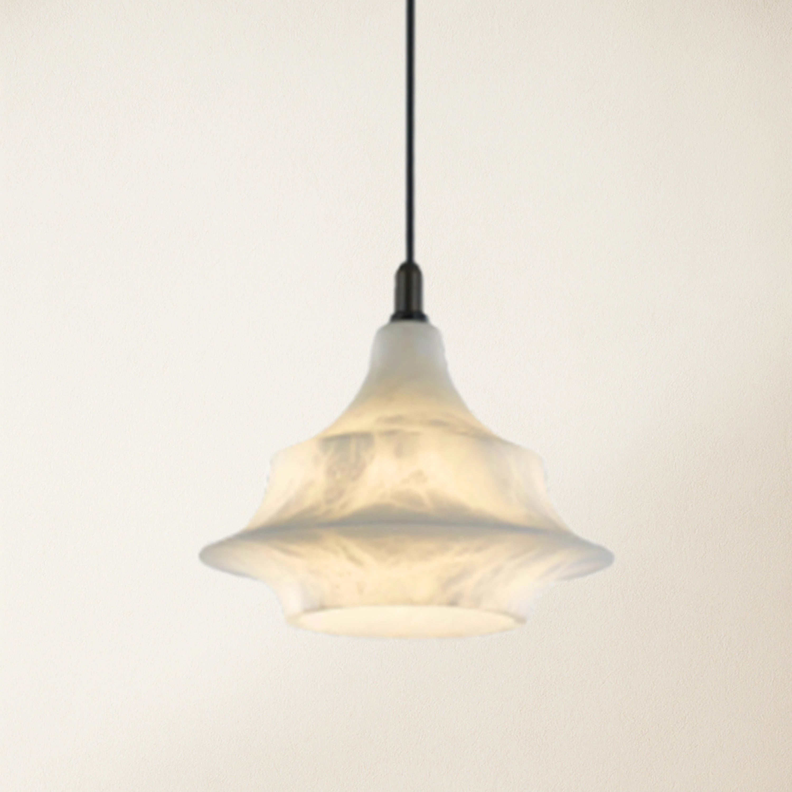 Bloom Alabaster Gleam Pendant 18cm D