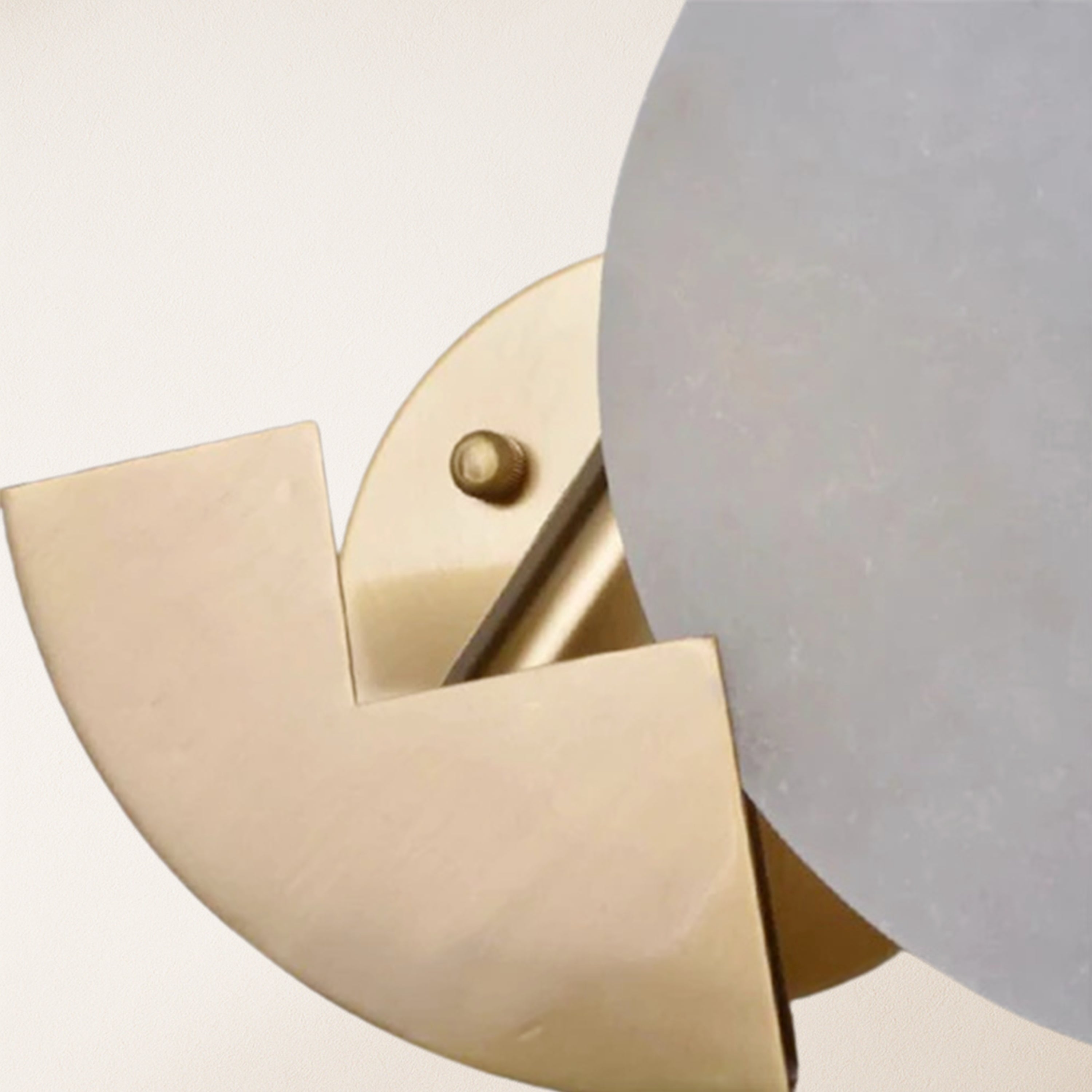 Egwent Alabaster Brass Sconce 20cm