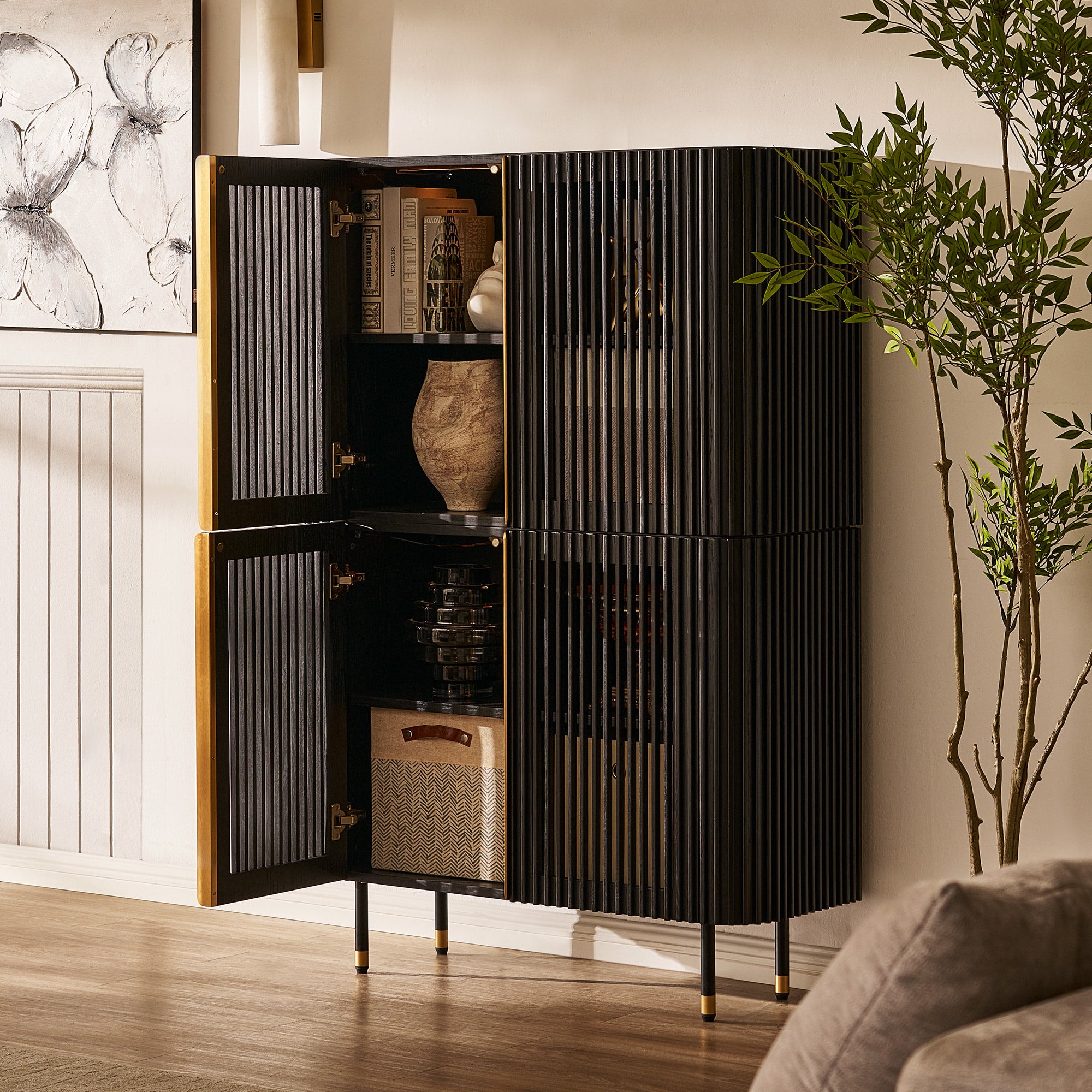 Ewan 39.4″ Oak Cabinet