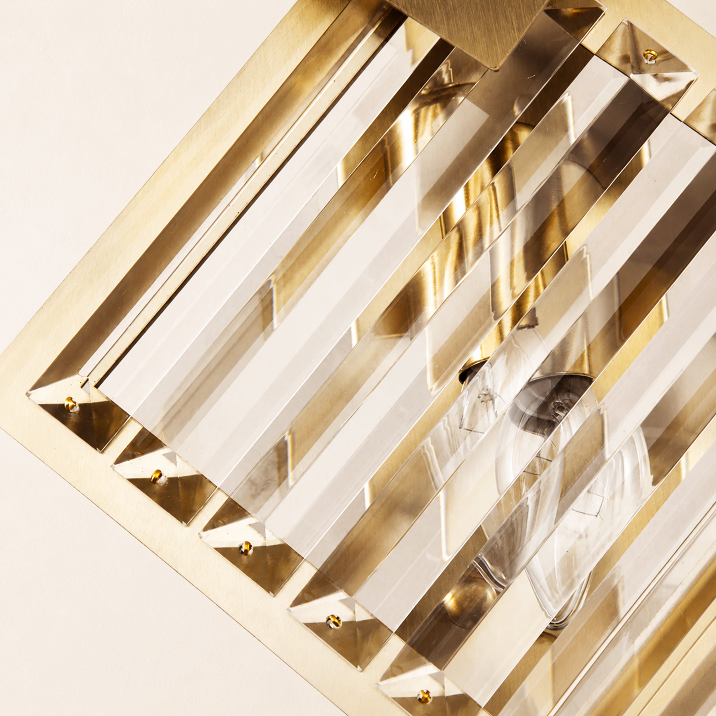 Corvina Crystal Rhombus Wall Sconce