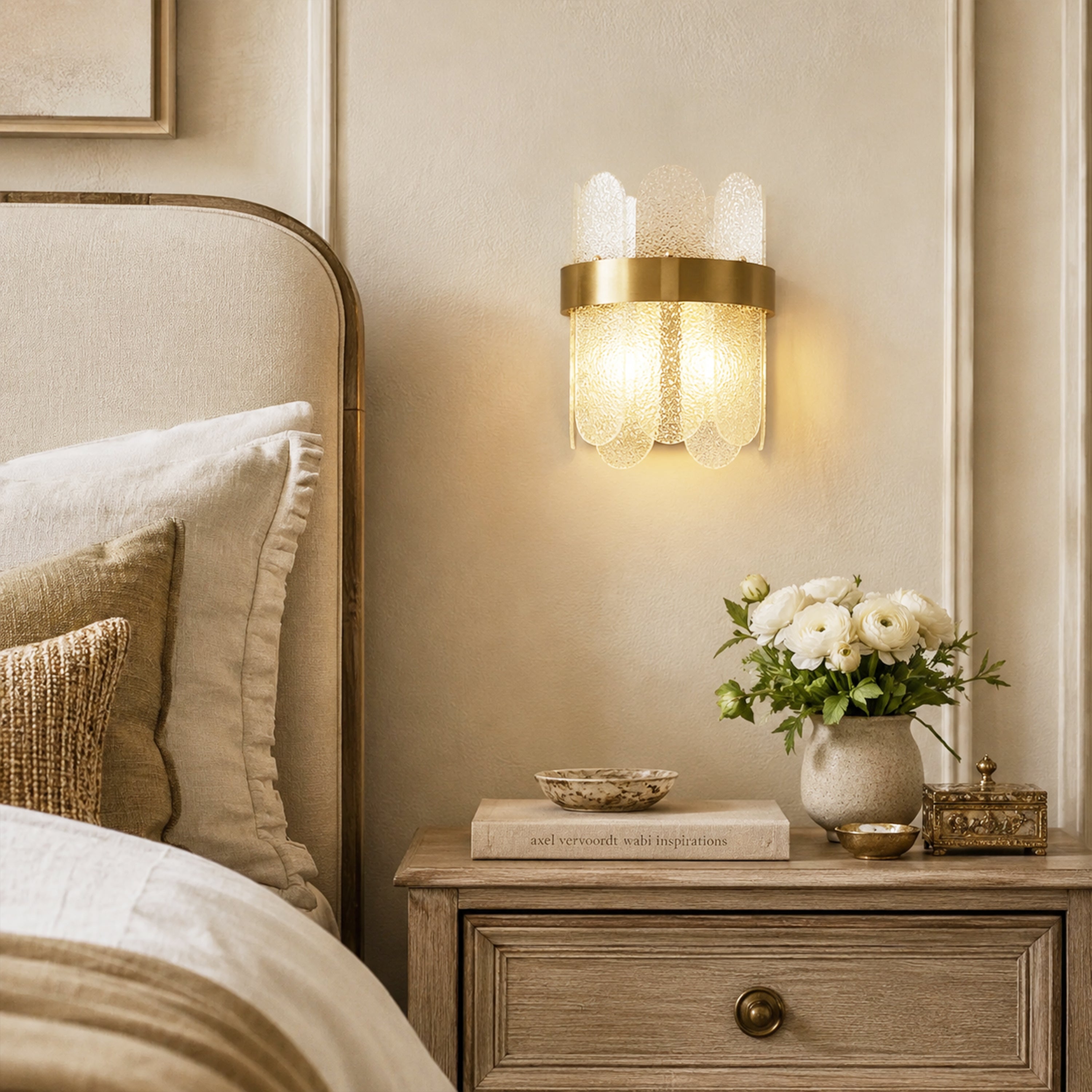 Cyra Glass Wall Sconce