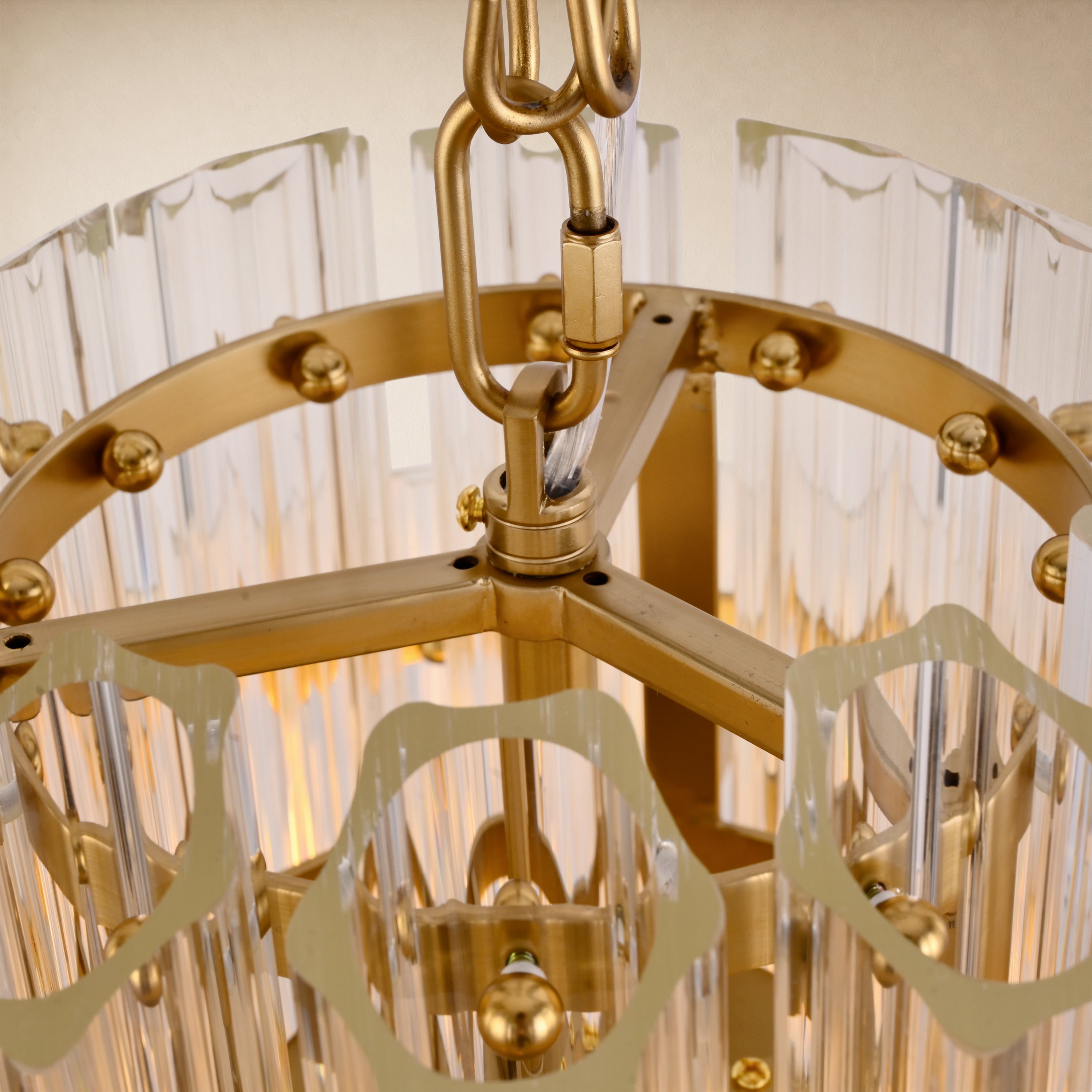 Dawelle Fluted Glass Tiered Round Chandelier 15.7"D