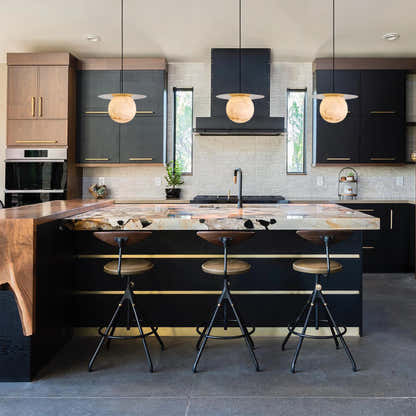 Dadaly Garfield Spanish Alabaster Small Art Bedside Pendant 26cmD