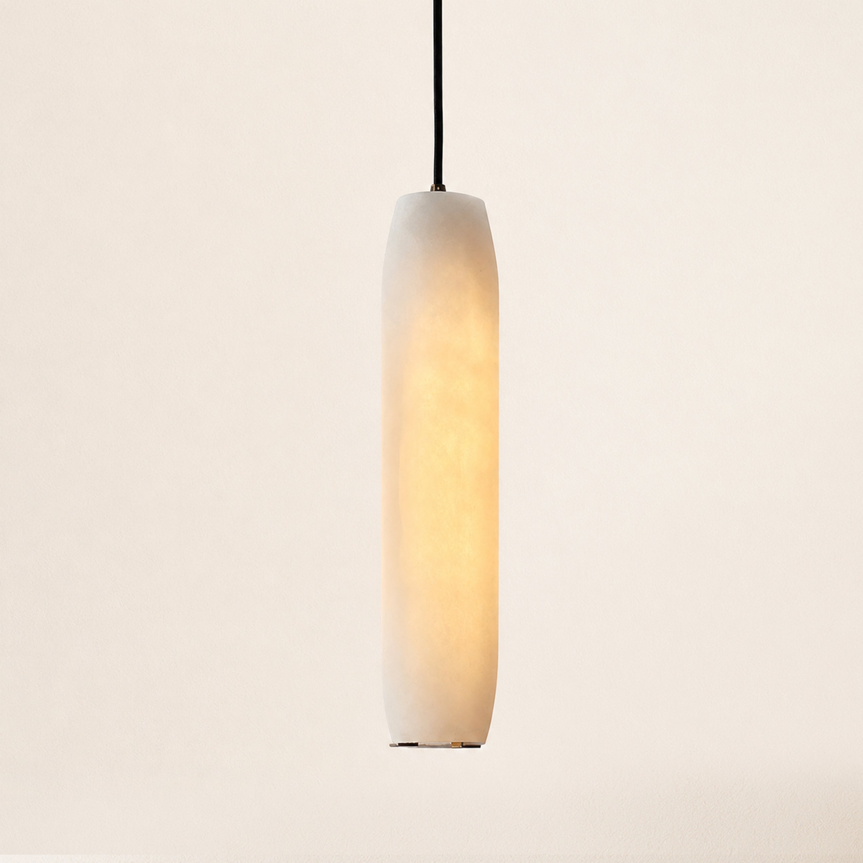 Seravelle Alabaster Pendant