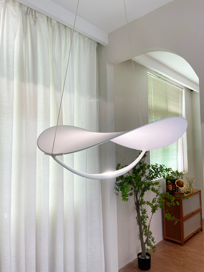 Luvra Floating Arc Pendant Light