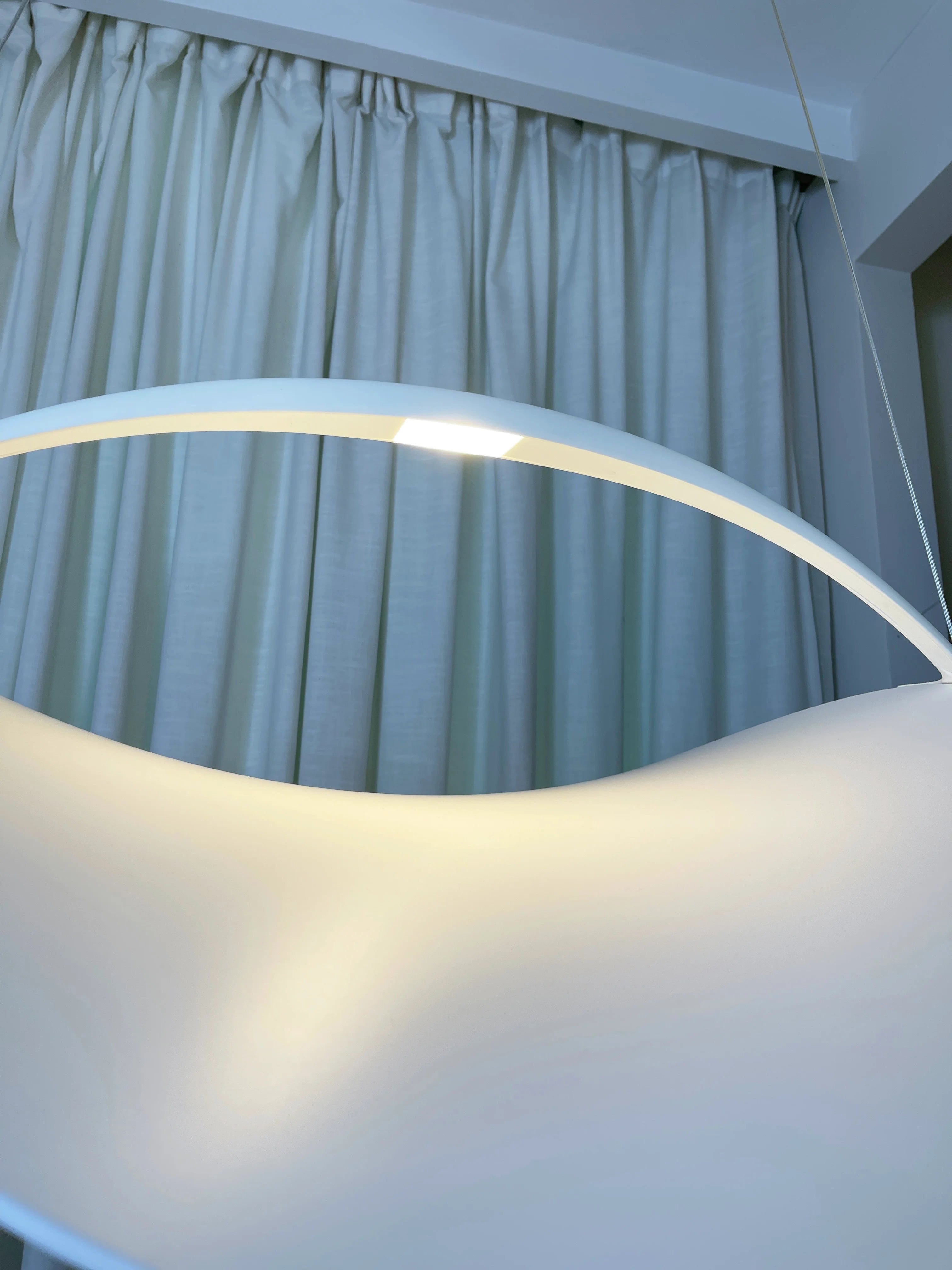 Luvra Floating Arc Pendant Light