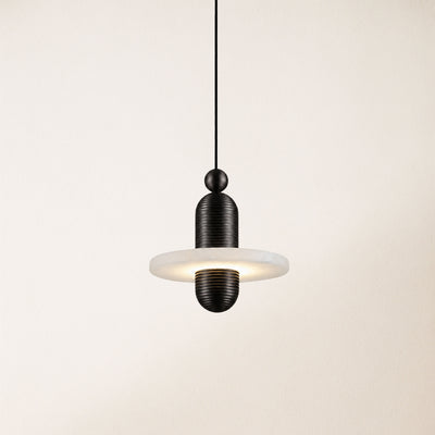 Median Mono Pendant Light