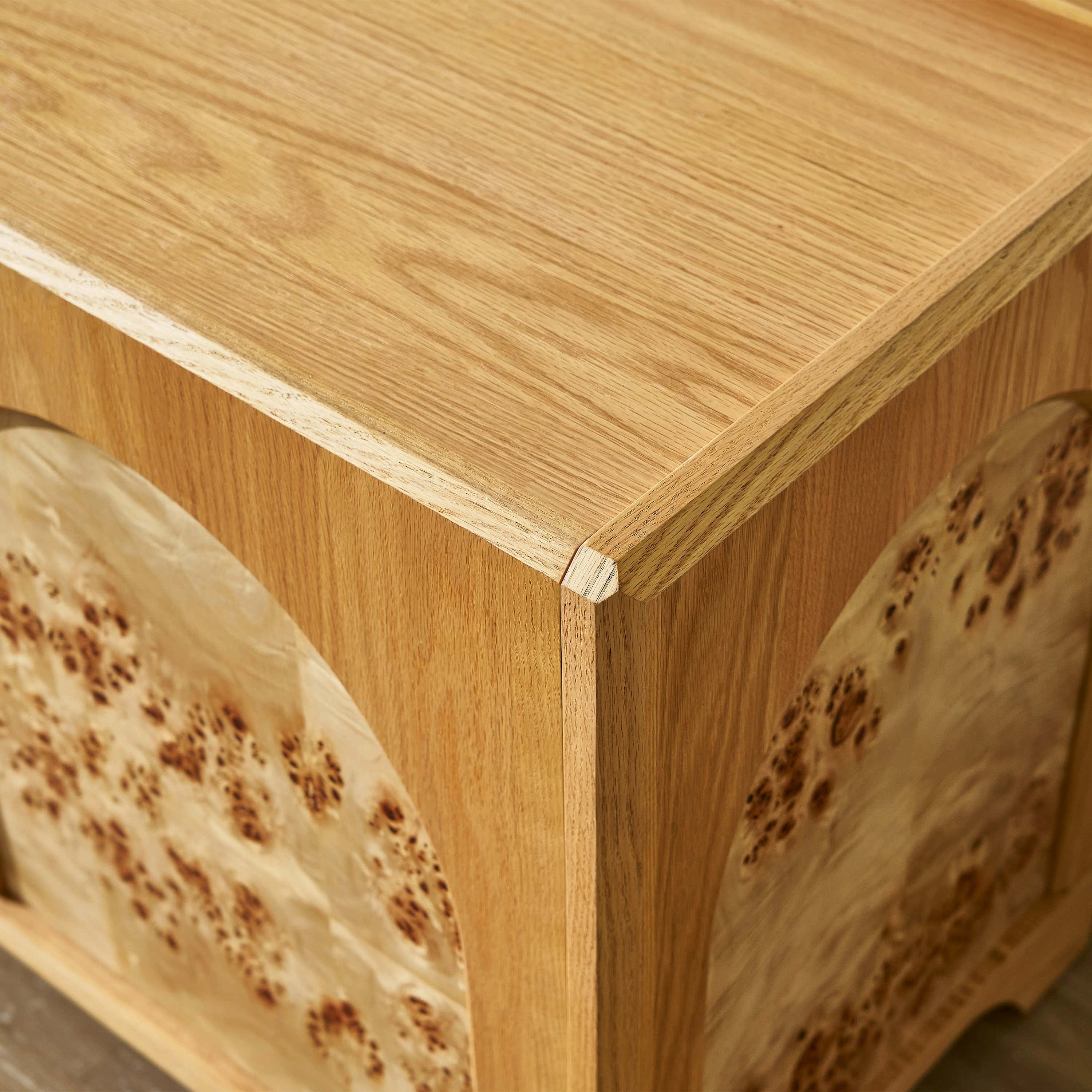 Aurora Oak Media Console 80"