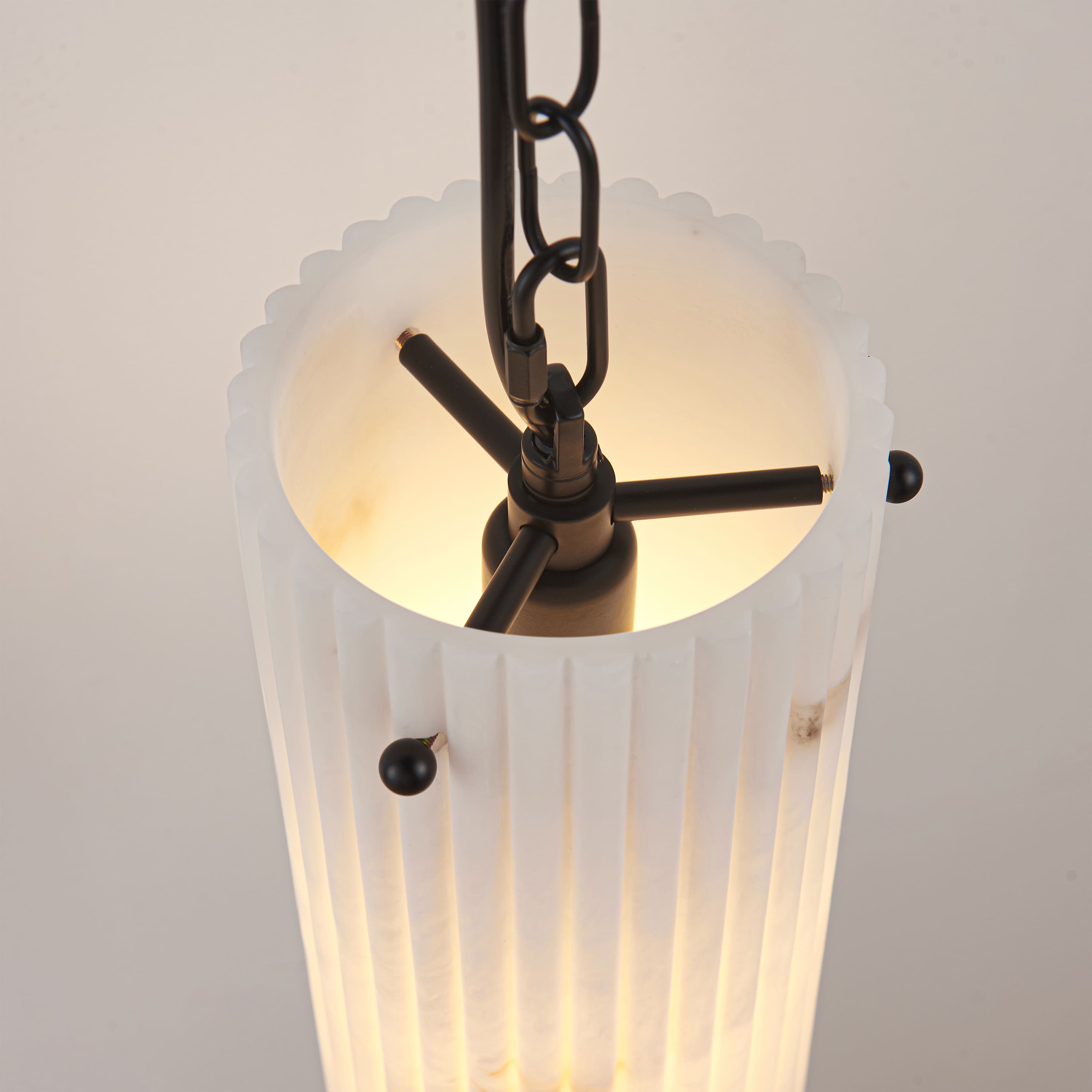 Luminare Resin Fluted Pendant 5" 
