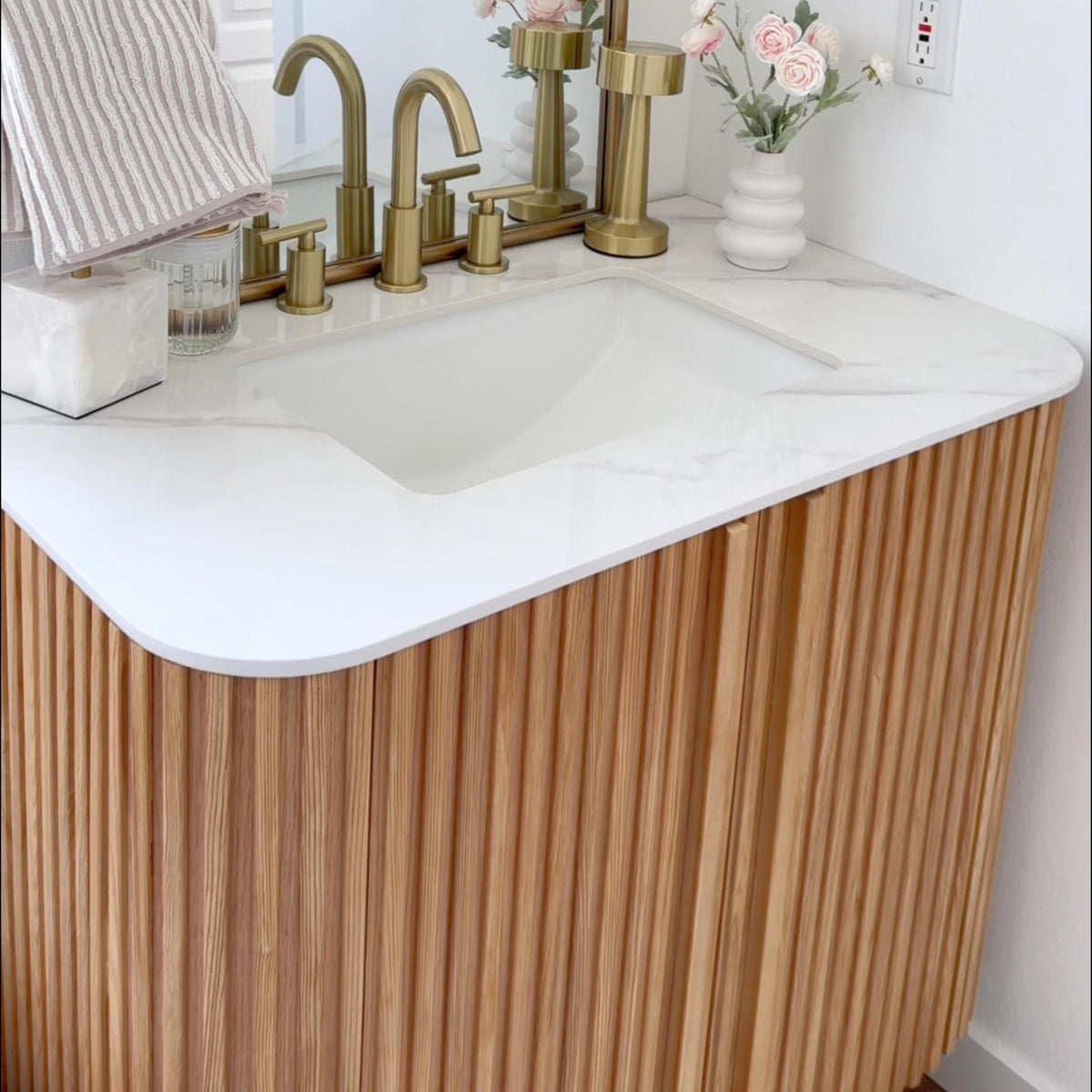 Charlie Vanity 36"W