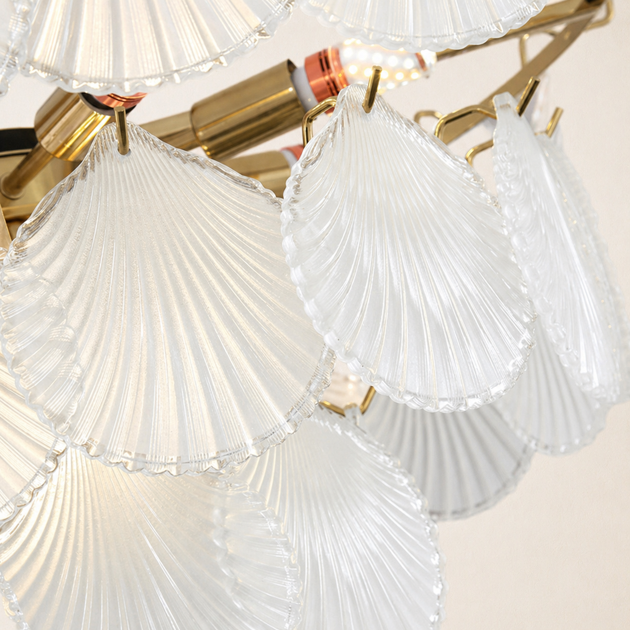 Marivelle Luxury Shell Glass Chandelier